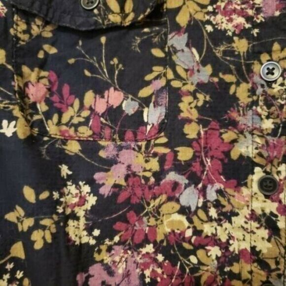Croft & Barrow Womens Sz SP Multicolor  Floral Long Sleeve ButtonDown Blouse - Picture 8 of 9